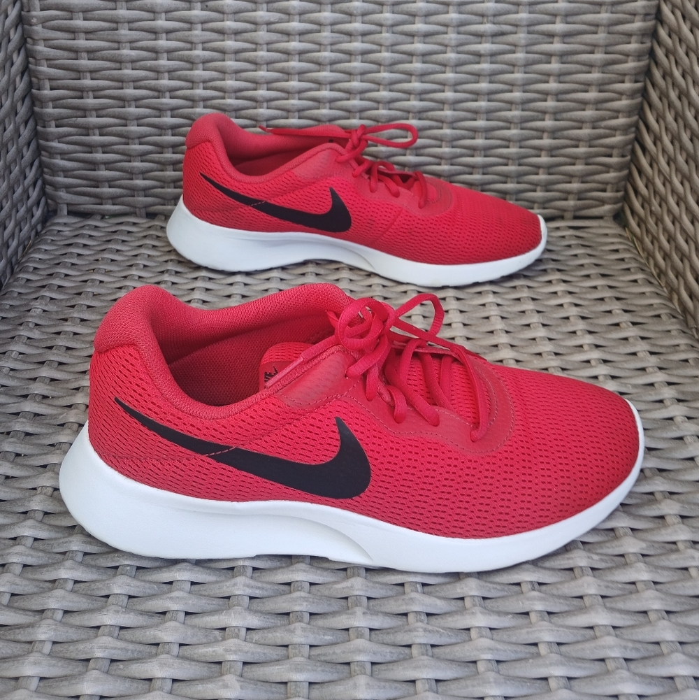 Nike Crimson Running Shoes